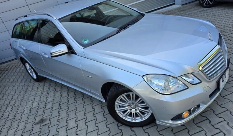 Mercedes-Benz Klasa E | RWD (tył) | Automatyczna | 183 KM | Srebrny full