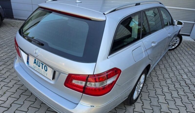 Mercedes-Benz Klasa E | RWD (tył) | Automatyczna | 183 KM | Srebrny full