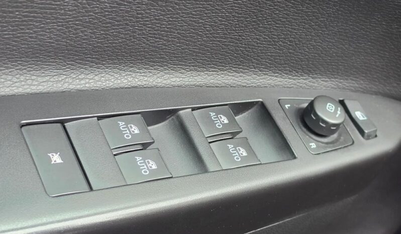 Opel Antara | 4×4 (doł. automatycznie) | Manualna | 167 KM | Biały full