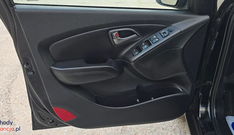Hyundai ix35 | FWD (przód) | Manualna | 135 KM | Czarny full
