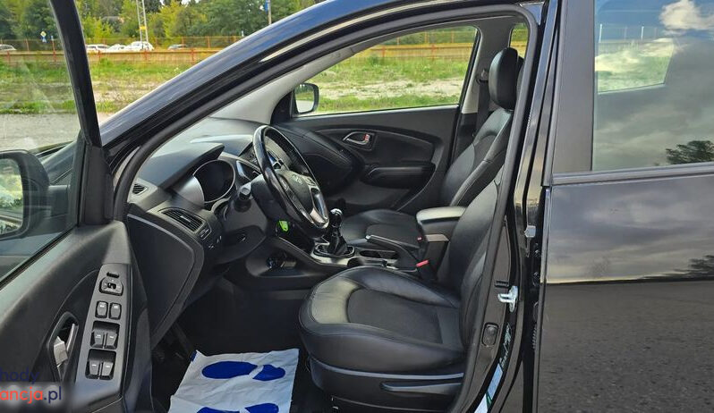 Hyundai ix35 | FWD (przód) | Manualna | 135 KM | Czarny full