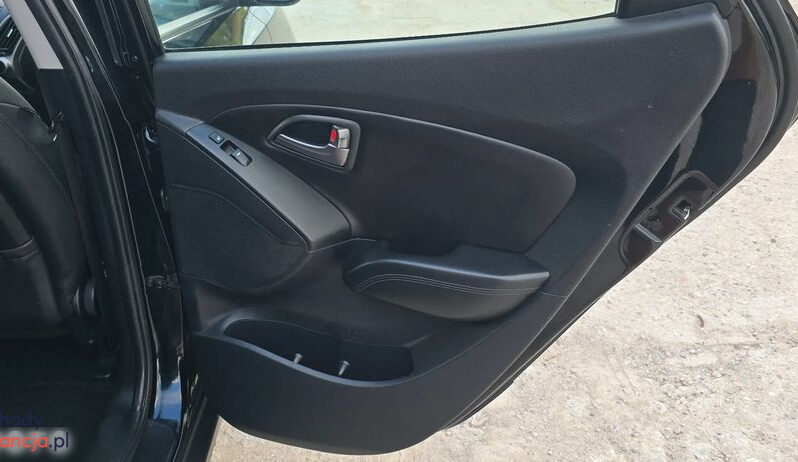 Hyundai ix35 | FWD (przód) | Manualna | 135 KM | Czarny full