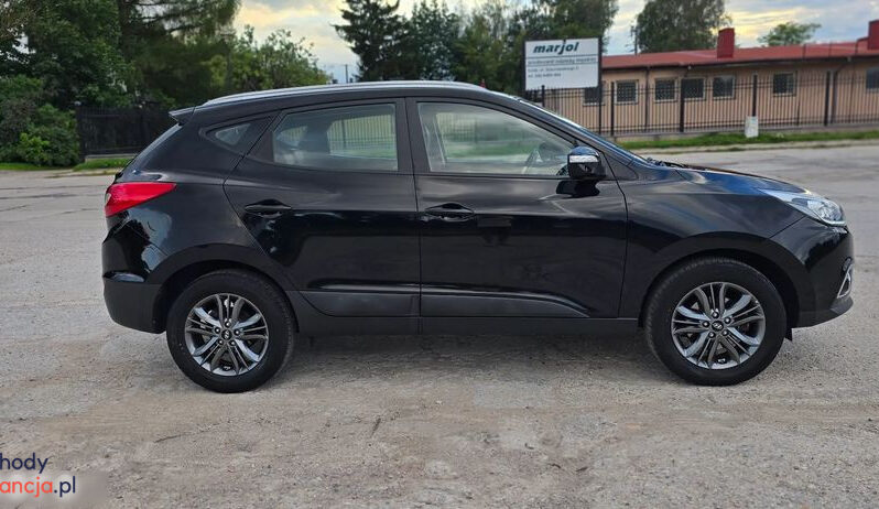 Hyundai ix35 | FWD (przód) | Manualna | 135 KM | Czarny full