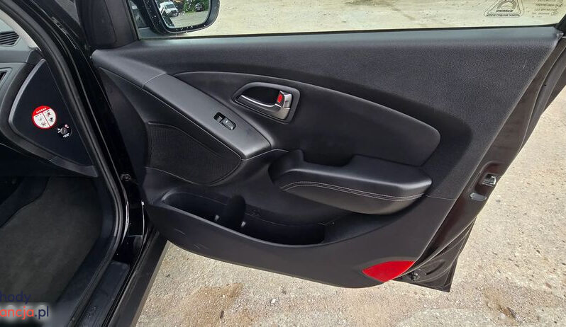 Hyundai ix35 | FWD (przód) | Manualna | 135 KM | Czarny full