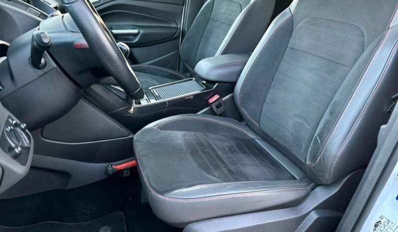 Ford Kuga | FWD (przód) | Manualna | 150 KM | Biały full
