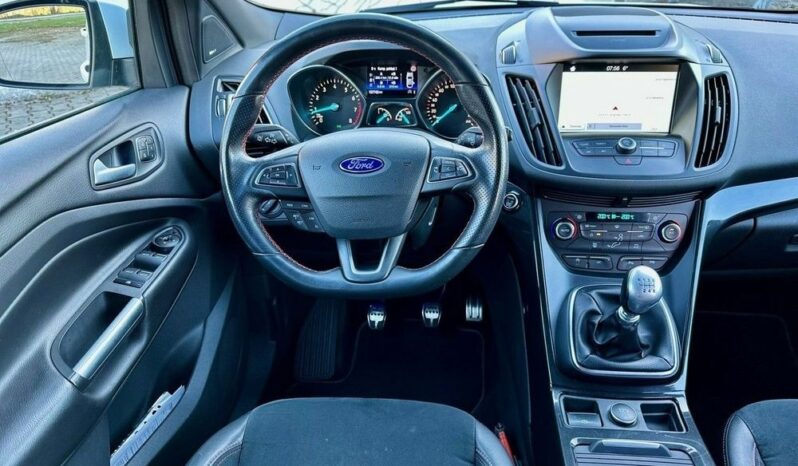 Ford Kuga | FWD (przód) | Manualna | 150 KM | Biały full