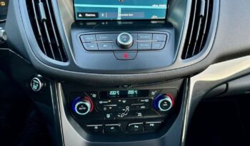 Ford Kuga | FWD (przód) | Manualna | 150 KM | Biały full