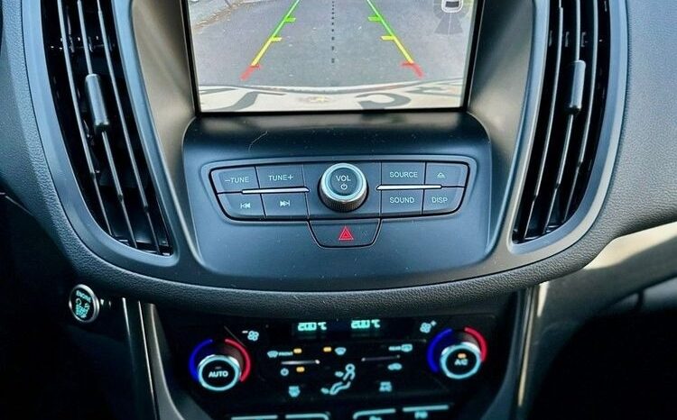 Ford Kuga | FWD (przód) | Manualna | 150 KM | Biały full