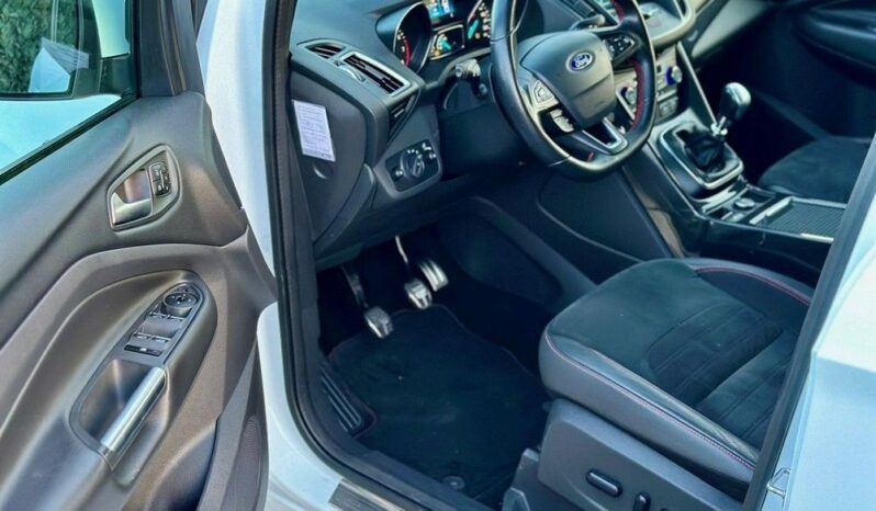 Ford Kuga | FWD (przód) | Manualna | 150 KM | Biały full