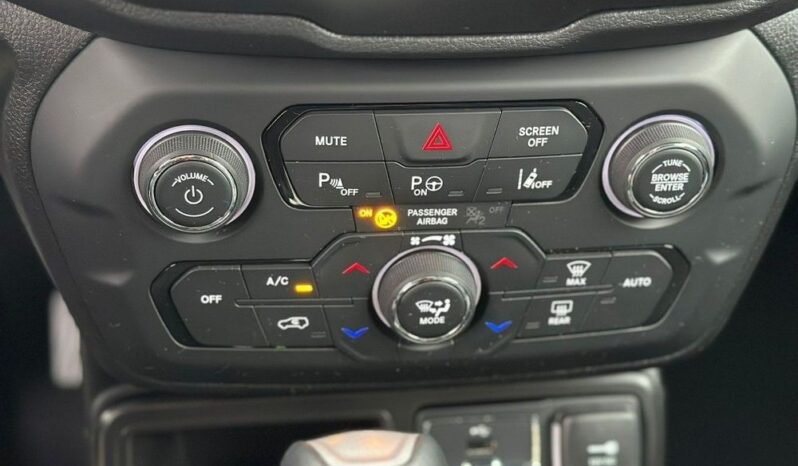 Jeep Renegade | FWD (przód) | Automatyczna | 130 KM | Biały full