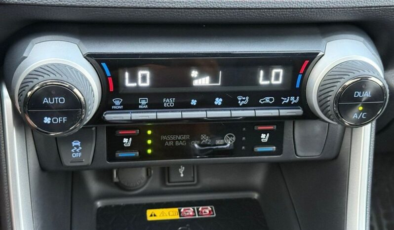 Toyota RAV4 | 4×4 (doł. automatycznie) | Automatyczna | 306 KM | Szary full