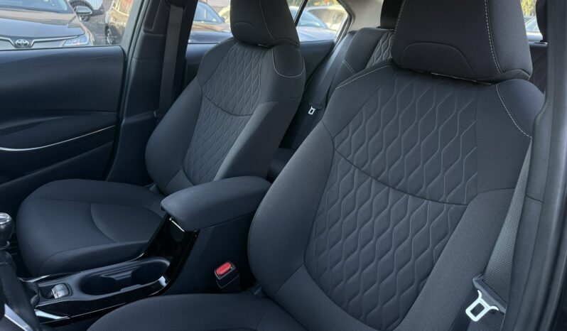 Toyota Corolla | FWD (przód) | Manualna | 125 KM | Czarny full