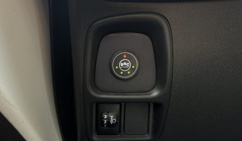 Toyota Aygo | FWD (przód) | Manualna | 72 KM | Biały full