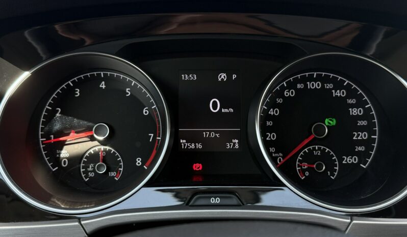Volkswagen Touran | FWD (przód) | Automatyczna | 150 KM | Niebieski full