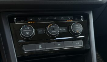 Volkswagen Touran | FWD (przód) | Automatyczna | 150 KM | Niebieski full
