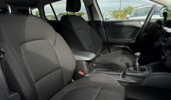 Ford Focus | FWD (przód) | Manualna | 125 KM | Biały full
