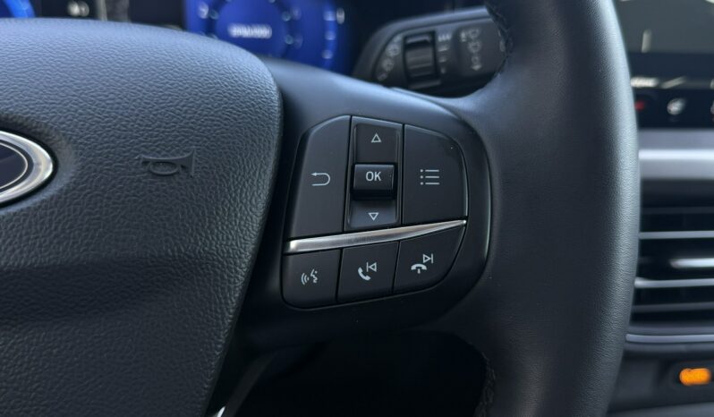Ford Focus | FWD (przód) | Manualna | 125 KM | Czerwony full
