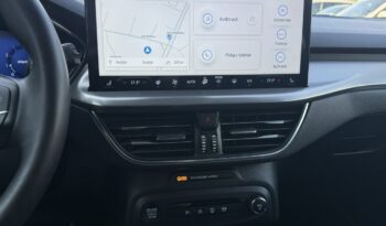 Ford Focus | FWD (przód) | Manualna | 125 KM | Czerwony full