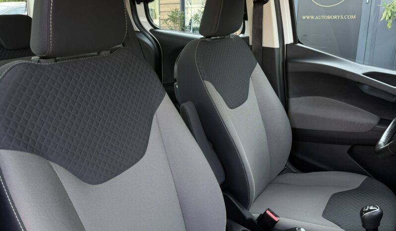 Ford Tourneo Courier | FWD (przód) | Manualna | 100 KM | Biały full