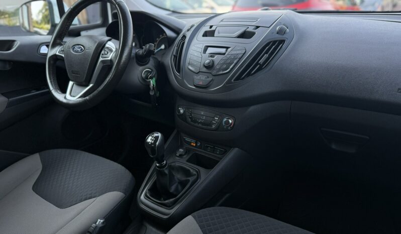 Ford Tourneo Courier | FWD (przód) | Manualna | 100 KM | Biały full
