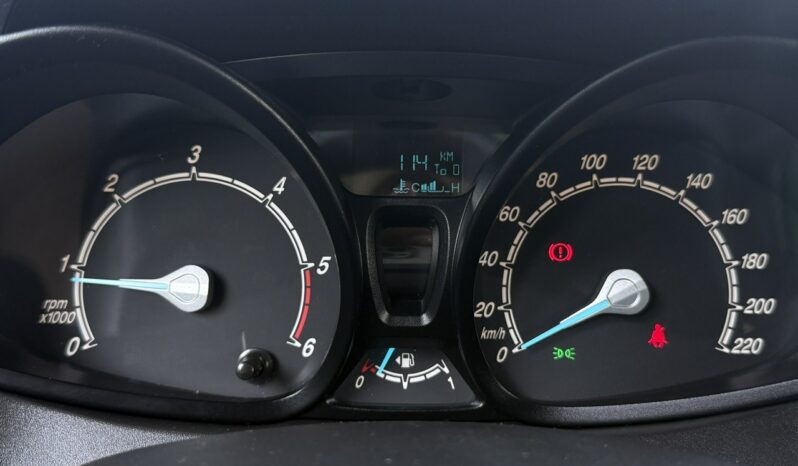 Ford Tourneo Courier | FWD (przód) | Manualna | 100 KM | Biały full