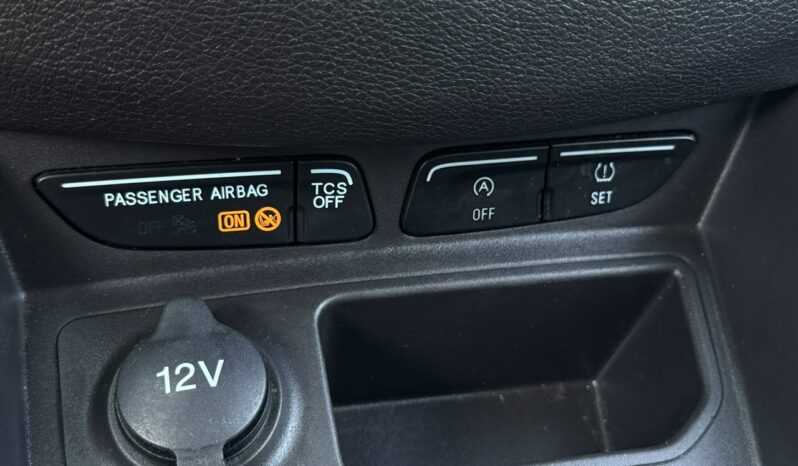 Ford Tourneo Courier | FWD (przód) | Manualna | 100 KM | Biały full