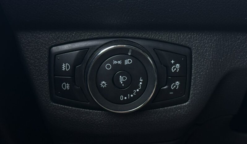 Ford Tourneo Courier | FWD (przód) | Manualna | 100 KM | Biały full