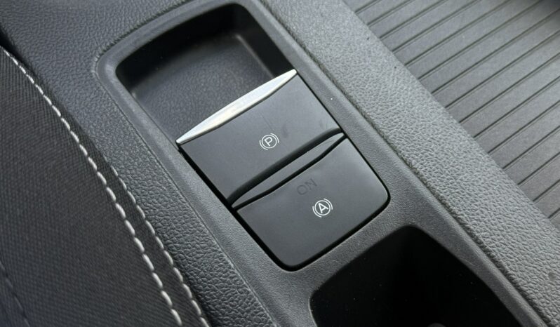 Ford Focus | FWD (przód) | Manualna | 125 KM | Czerwony full