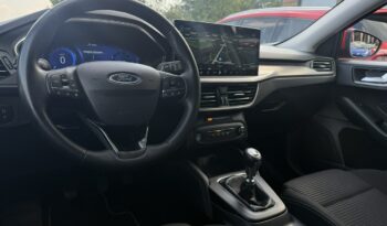 Ford Focus | FWD (przód) | Manualna | 125 KM | Czerwony full