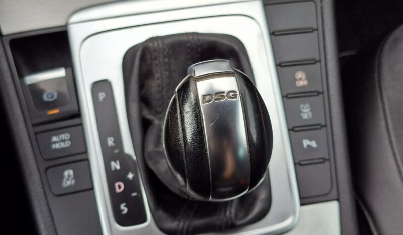 Volkswagen Passat | 4×4 (doł. automatycznie) | Automatyczna | 140 KM | Czarny full