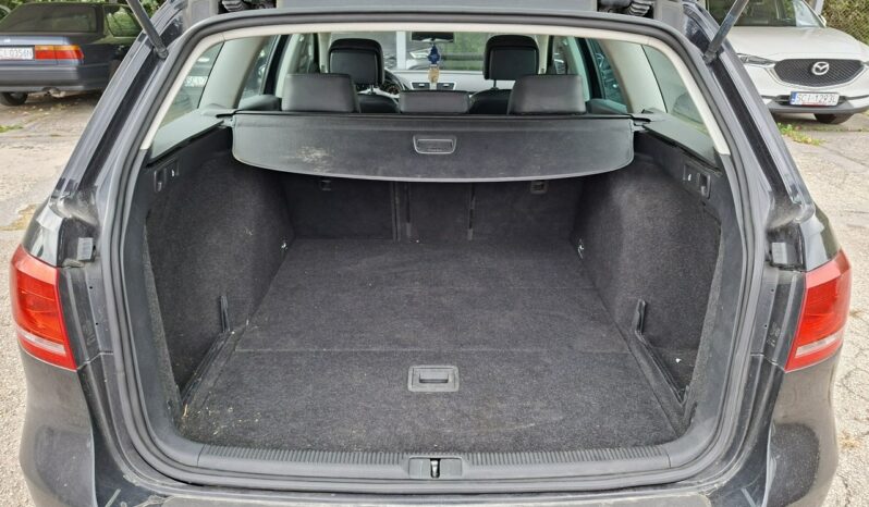 Volkswagen Passat | 4×4 (doł. automatycznie) | Automatyczna | 140 KM | Czarny full