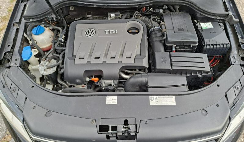 Volkswagen Passat | 4×4 (doł. automatycznie) | Automatyczna | 140 KM | Czarny full