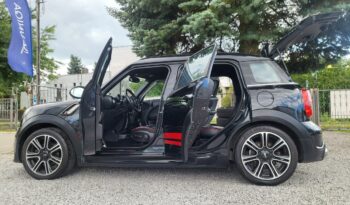 MINI Countryman | 4×4 (stały) | Automatyczna | 143 KM | Czarny full