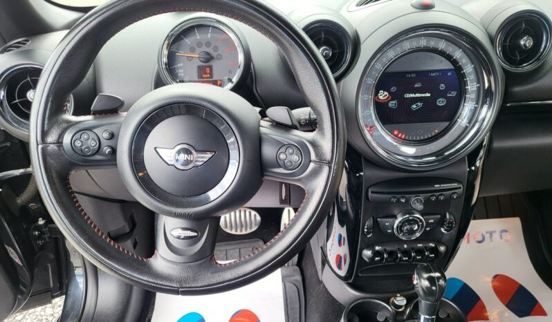 MINI Countryman | 4×4 (stały) | Automatyczna | 143 KM | Czarny full