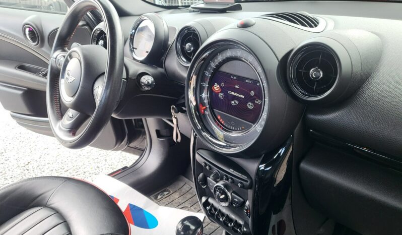 MINI Countryman | 4×4 (stały) | Automatyczna | 143 KM | Czarny full