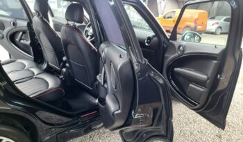 MINI Countryman | 4×4 (stały) | Automatyczna | 143 KM | Czarny full