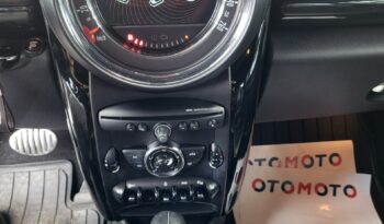 MINI Countryman | 4×4 (stały) | Automatyczna | 143 KM | Czarny full