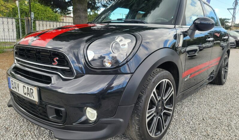 MINI Countryman | 4×4 (stały) | Automatyczna | 143 KM | Czarny full