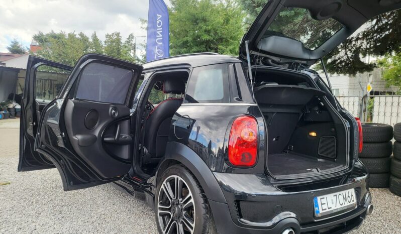 MINI Countryman | 4×4 (stały) | Automatyczna | 143 KM | Czarny full