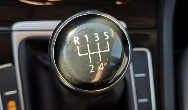 Volkswagen Golf | FWD (przód) | Manualna | 110 KM | Czerwony full
