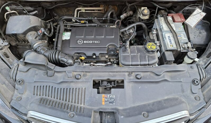 Opel Mokka | 4×4 (doł. automatycznie) | Manualna | 140 KM | Czarny full