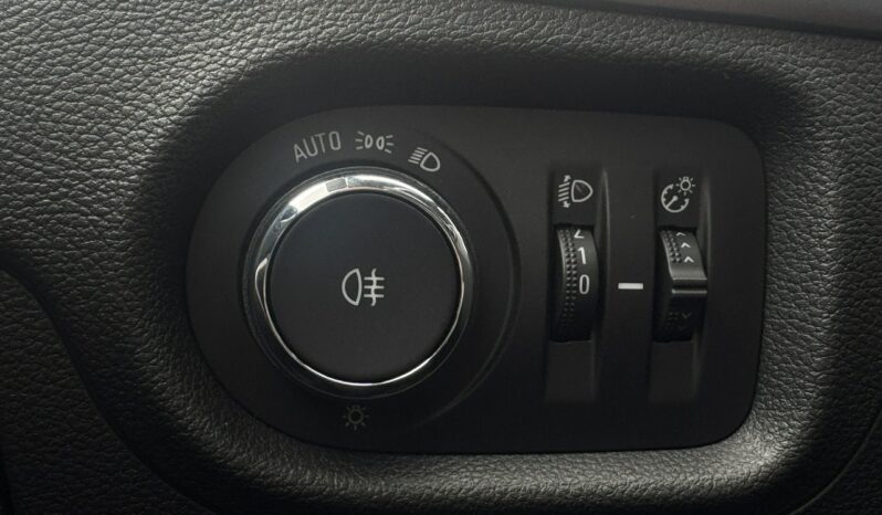 Opel Astra | FWD (przód) | Manualna | 130 KM | Srebrny full