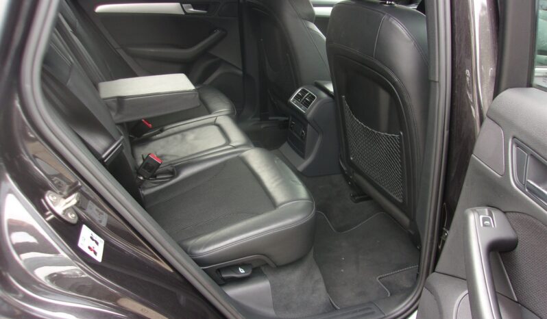 Audi Q5 | 4×4 (stały) | Manualna | 180 KM | Szary full