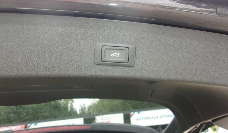 Audi Q5 | 4×4 (stały) | Manualna | 180 KM | Szary full