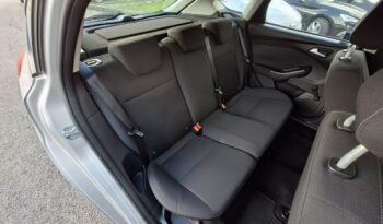 Ford Focus | FWD (przód) | Manualna | 95 KM | Srebrny full