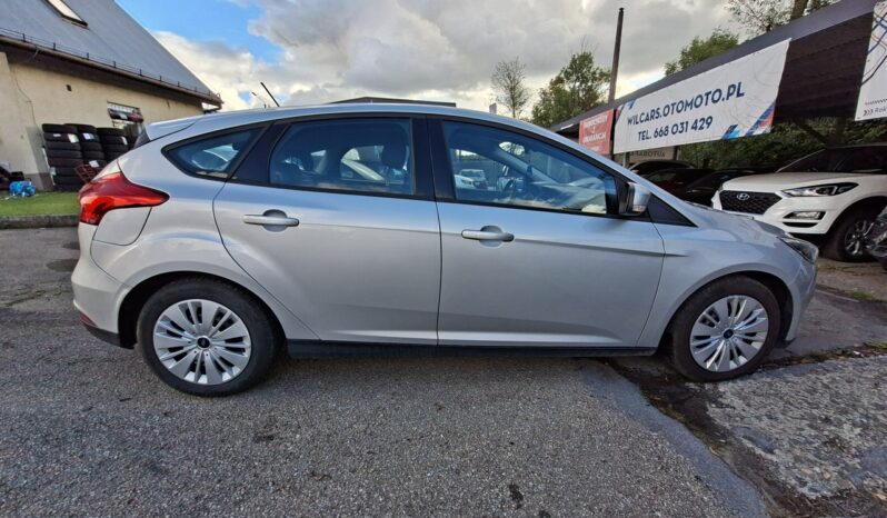 Ford Focus | FWD (przód) | Manualna | 95 KM | Srebrny full