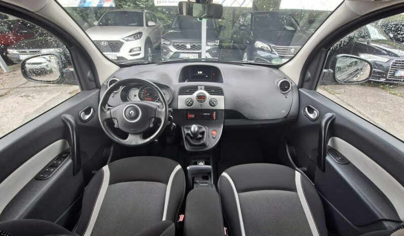 Renault Kangoo | FWD (przód) | Manualna | 105 KM | Czarny full
