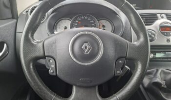 Renault Kangoo | FWD (przód) | Manualna | 105 KM | Czarny full