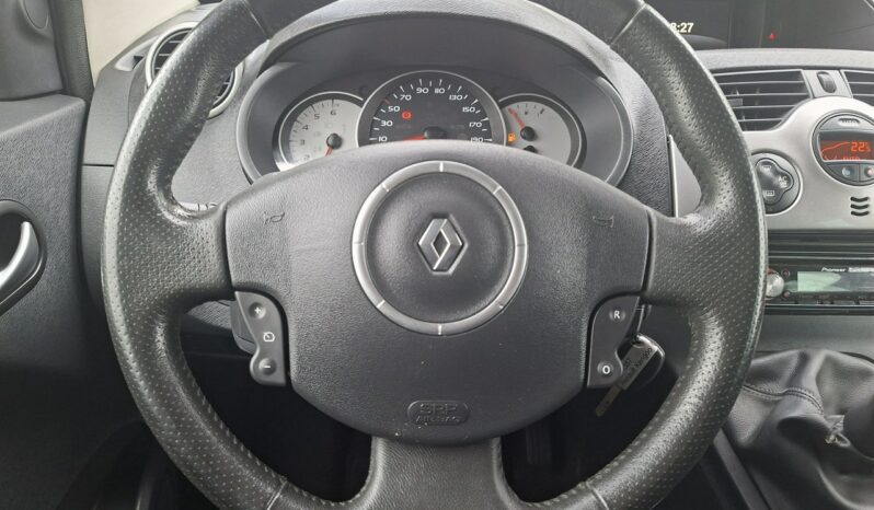 Renault Kangoo | FWD (przód) | Manualna | 105 KM | Czarny full