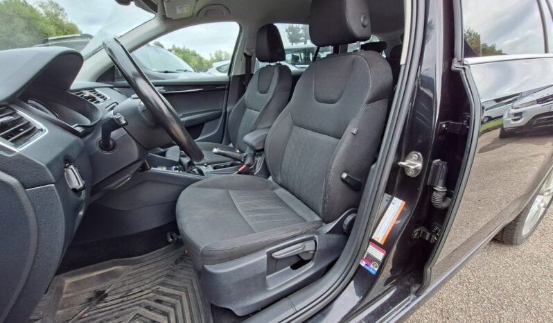 Skoda Octavia | FWD (przód) | Manualna | 150 KM | Czarny full